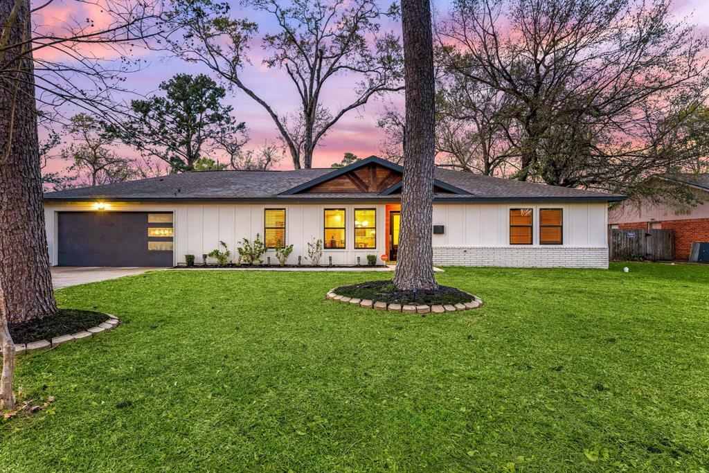 Property Photo: 10426 Knoboak Drive TX 77043