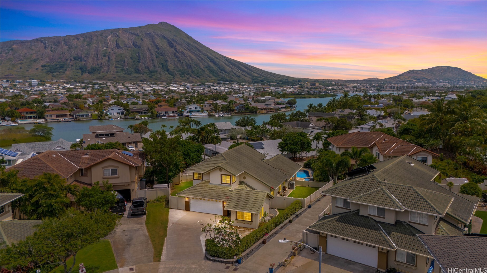 1000 Kaolo Street  Honolulu HI 96825 photo