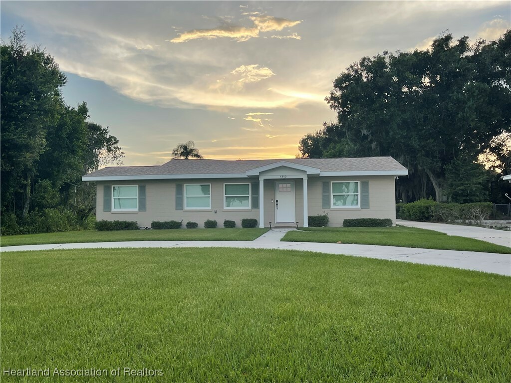 4350 Lakeview Drive  Sebring FL 33870 photo