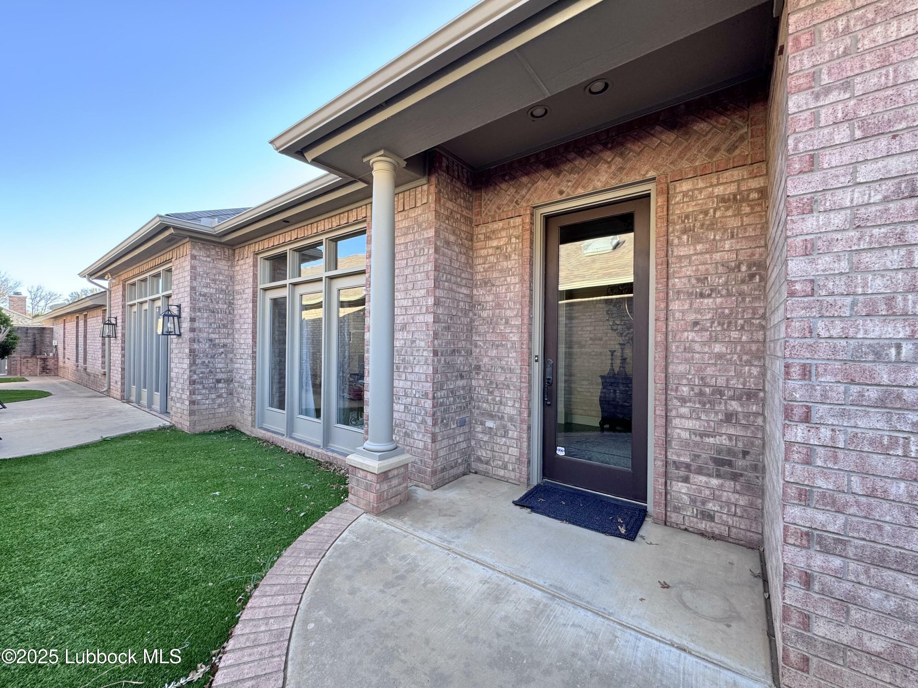 Property Photo: 3227 63rd Street TX 79413