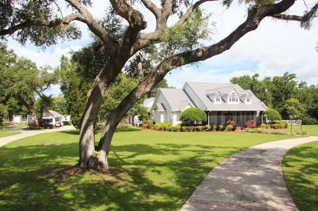 Property Photo: 10101 Bryant Road FL 33547