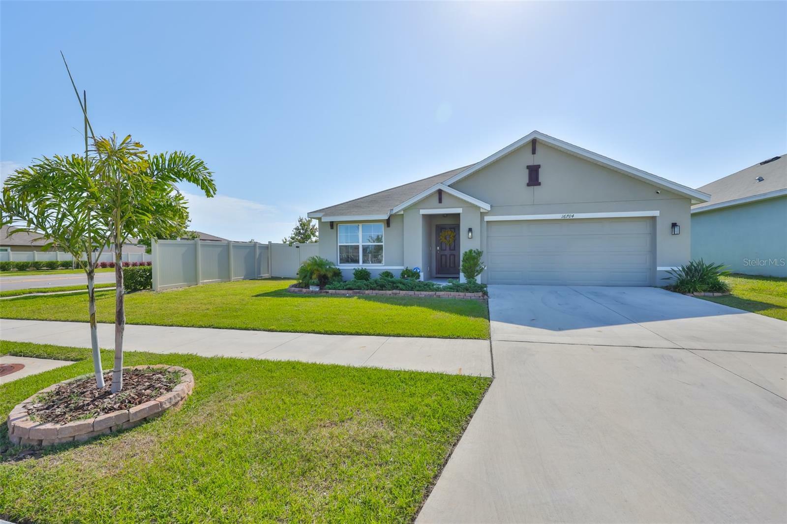Property Photo: 16704 Sunburst Lake Street FL 33598