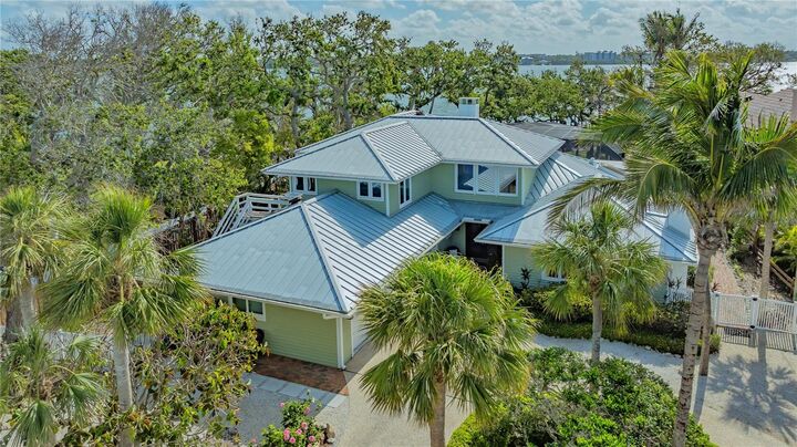 Property Photo: 1042 N Casey Key Road FL 34229