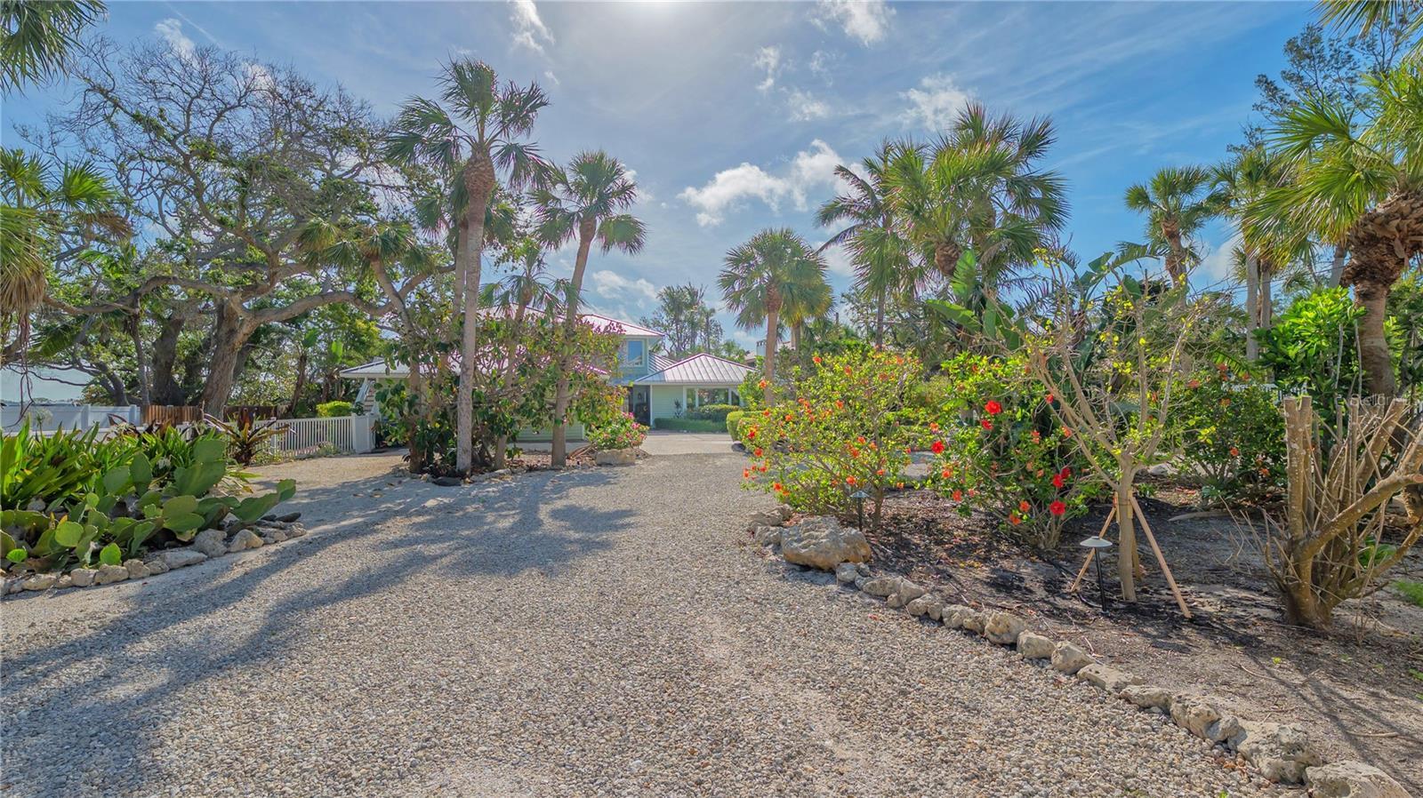Property Photo:  1042 N Casey Key Road  FL 34229 