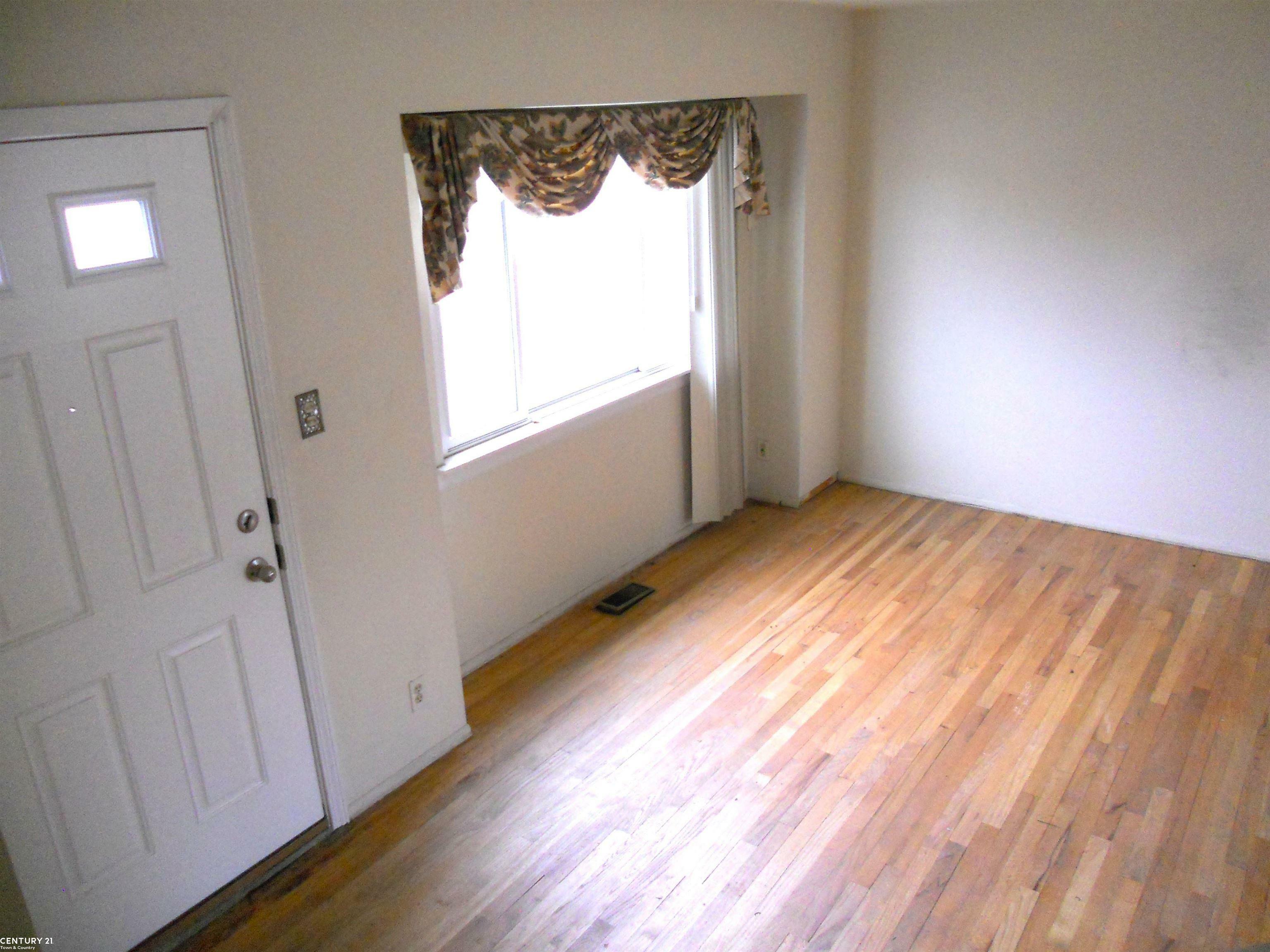 Property Photo: 8219 Dartmouth Avenue MI 48093