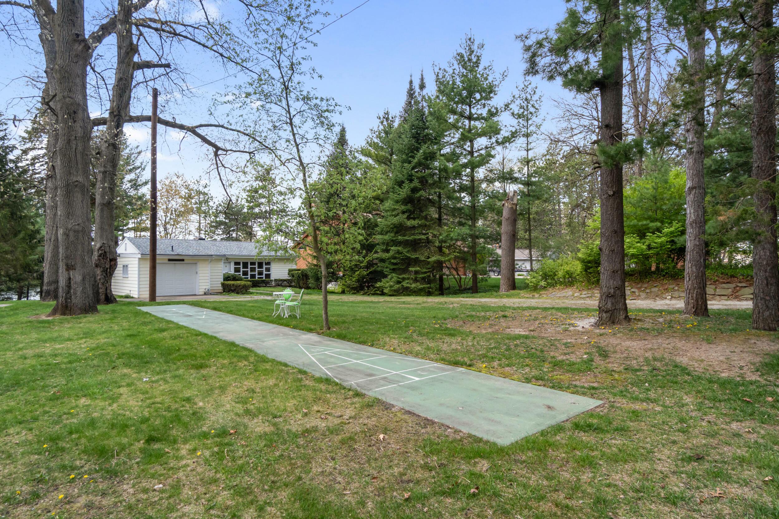 Property Photo: 11253 Pinewood Drive MI 49249