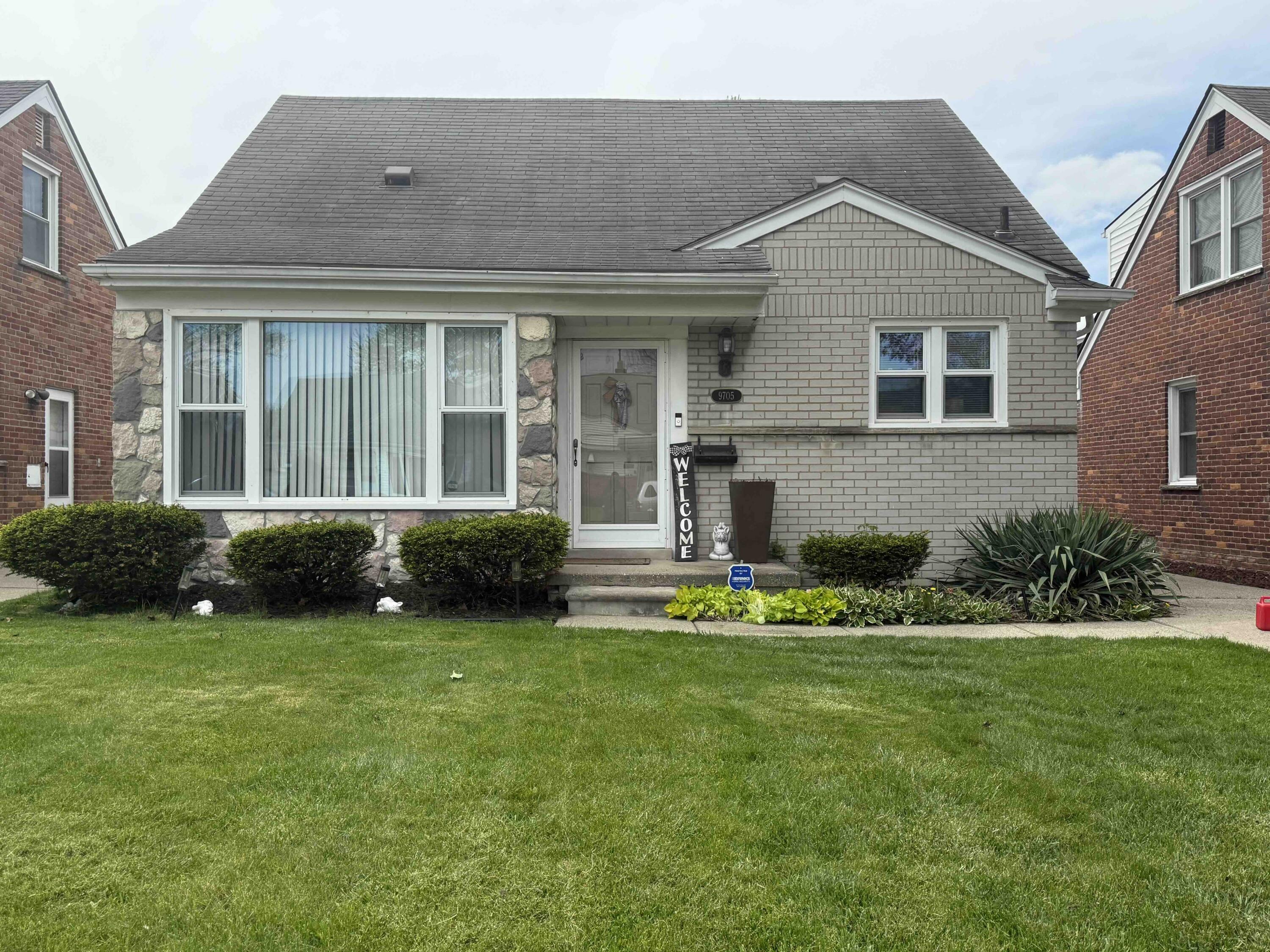 9705 Wormer Avenue  Redford MI 48239 photo