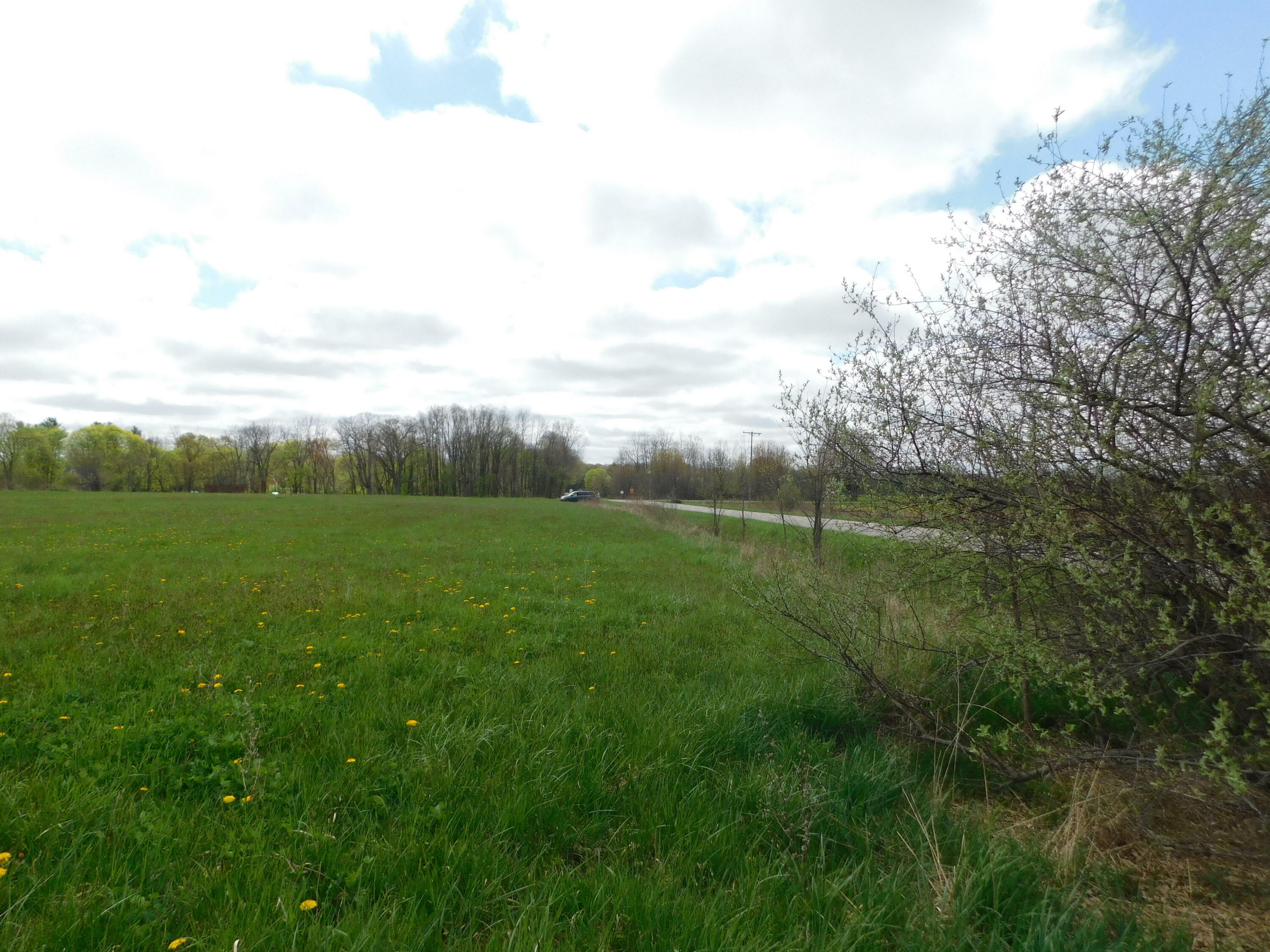 Property Photo: 12712 S Elder Avenue MI 49327