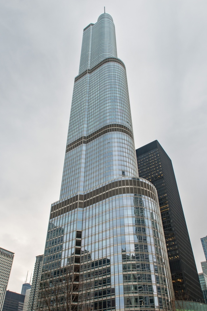 Property Photo: 401 N Wabash Avenue 59A IL 60611