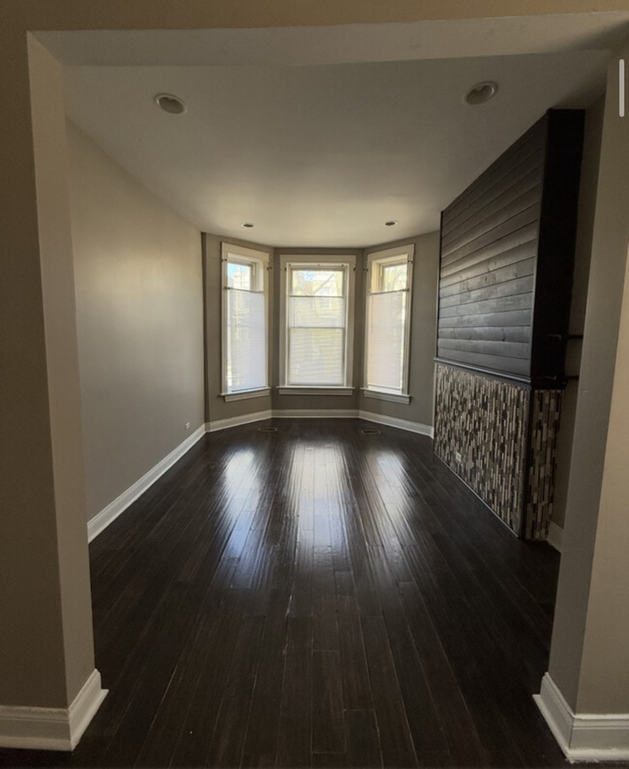 Property Photo: 3843 W Fillmore Street IL 60624