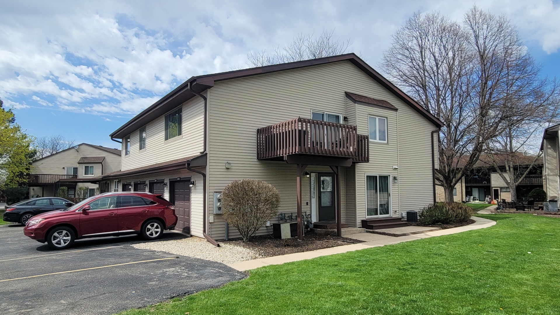 Property Photo: 1811 Kerrybrook Court 0 IL 60178