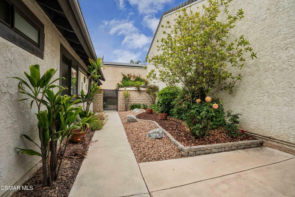 Property Photo: 2025 Penngrove Street CA 93065