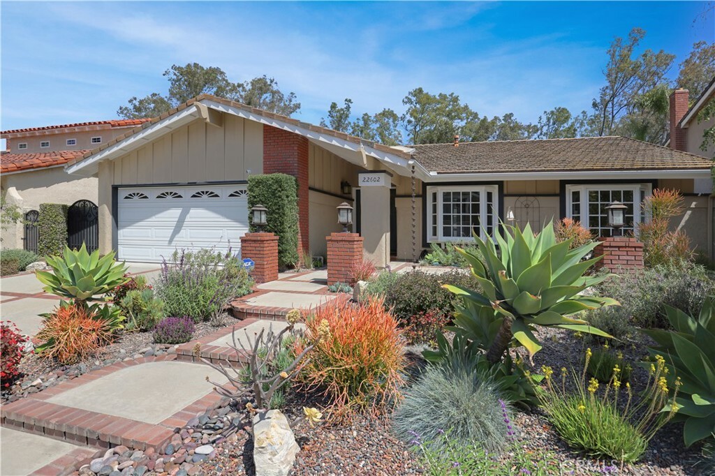 Property Photo: 22602 Demasia CA 92691