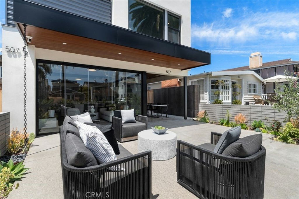 Property Photo: 507 Marguerite Avenue CA 92625