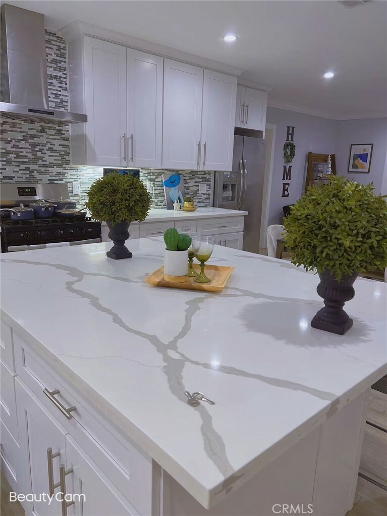 Property Photo: 5524 Spokane Street CA 90016