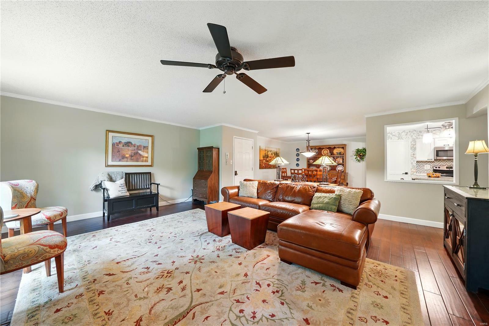 Property Photo: 2000 Trailcrest Lane 7 MO 63122