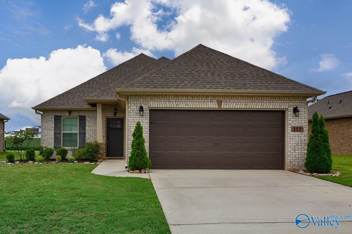 Property Photo: 112 Elledge Farm Drive AL 35750