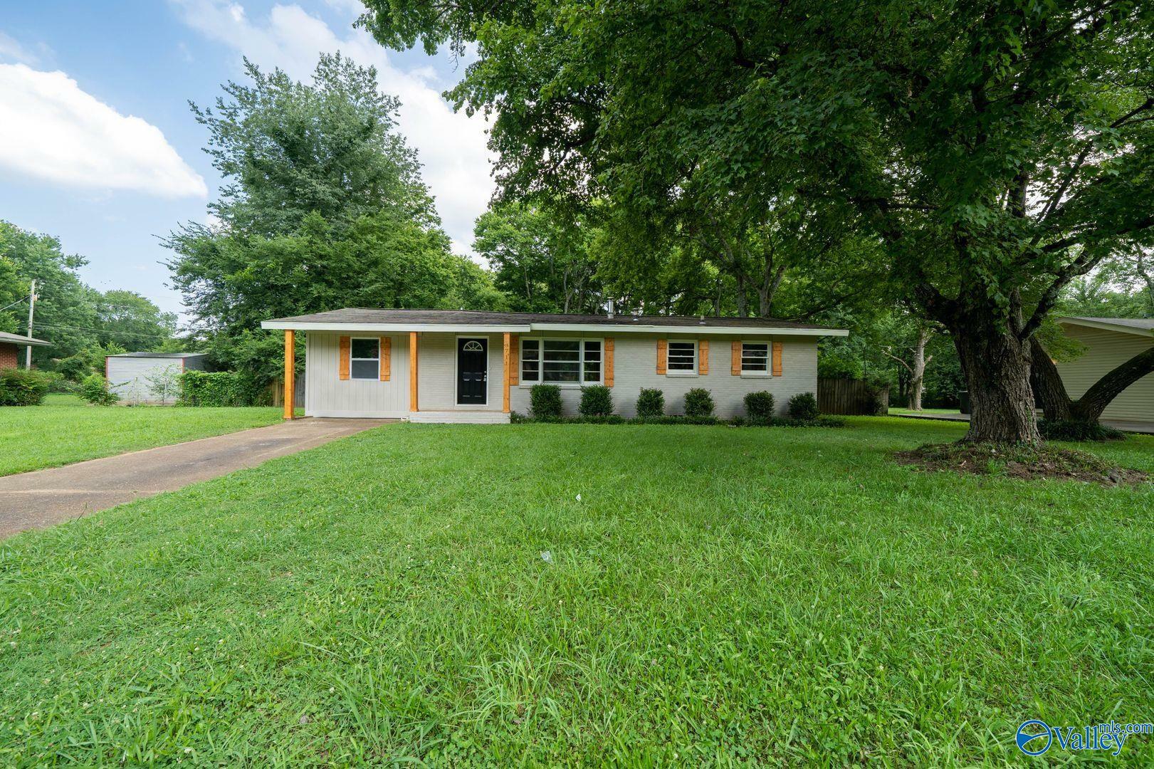 Property Photo:  3711 Broadmor Road NW  AL 35810 