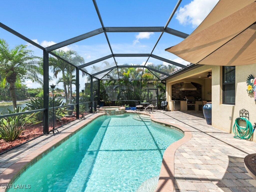 Property Photo: 9522 Piacere Way FL 34113