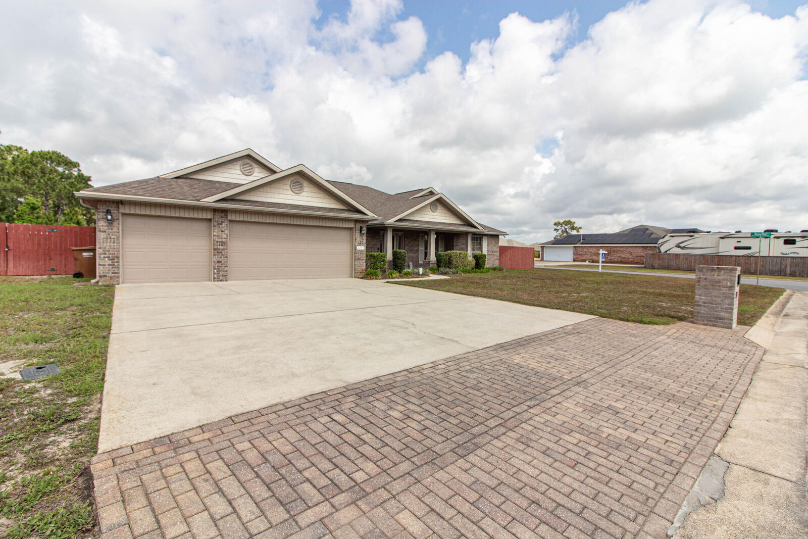 Property Photo:  2255 Reed Ridge Court  FL 32566