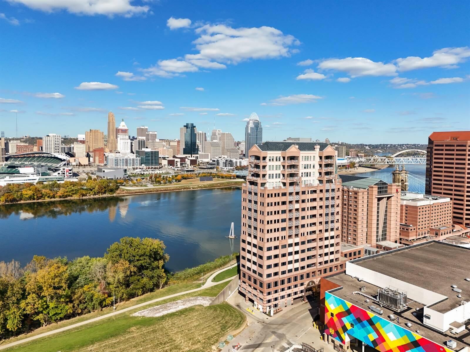 Property Photo: 100 W Rivercenter Boulevard KY 41011