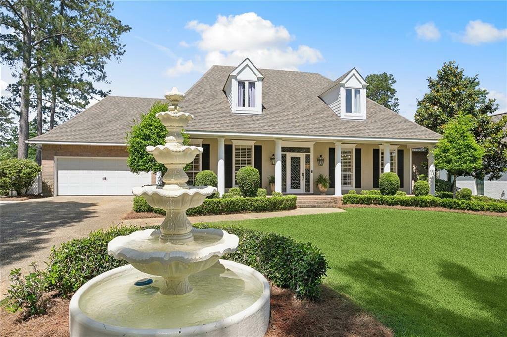 Property Photo: 814 Bocage Lane LA 70471