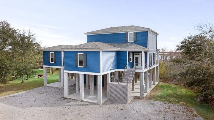 Property Photo: 52486 Highway 90 Highway LA 70461