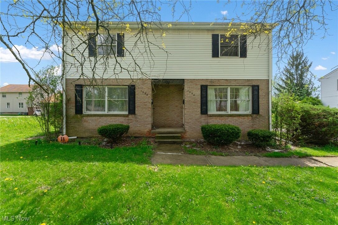 Property Photo:  1536-1548 Montclair Street NE  OH 44483 