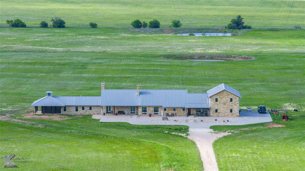 Property Photo: 990 County Road 621 TX 79562