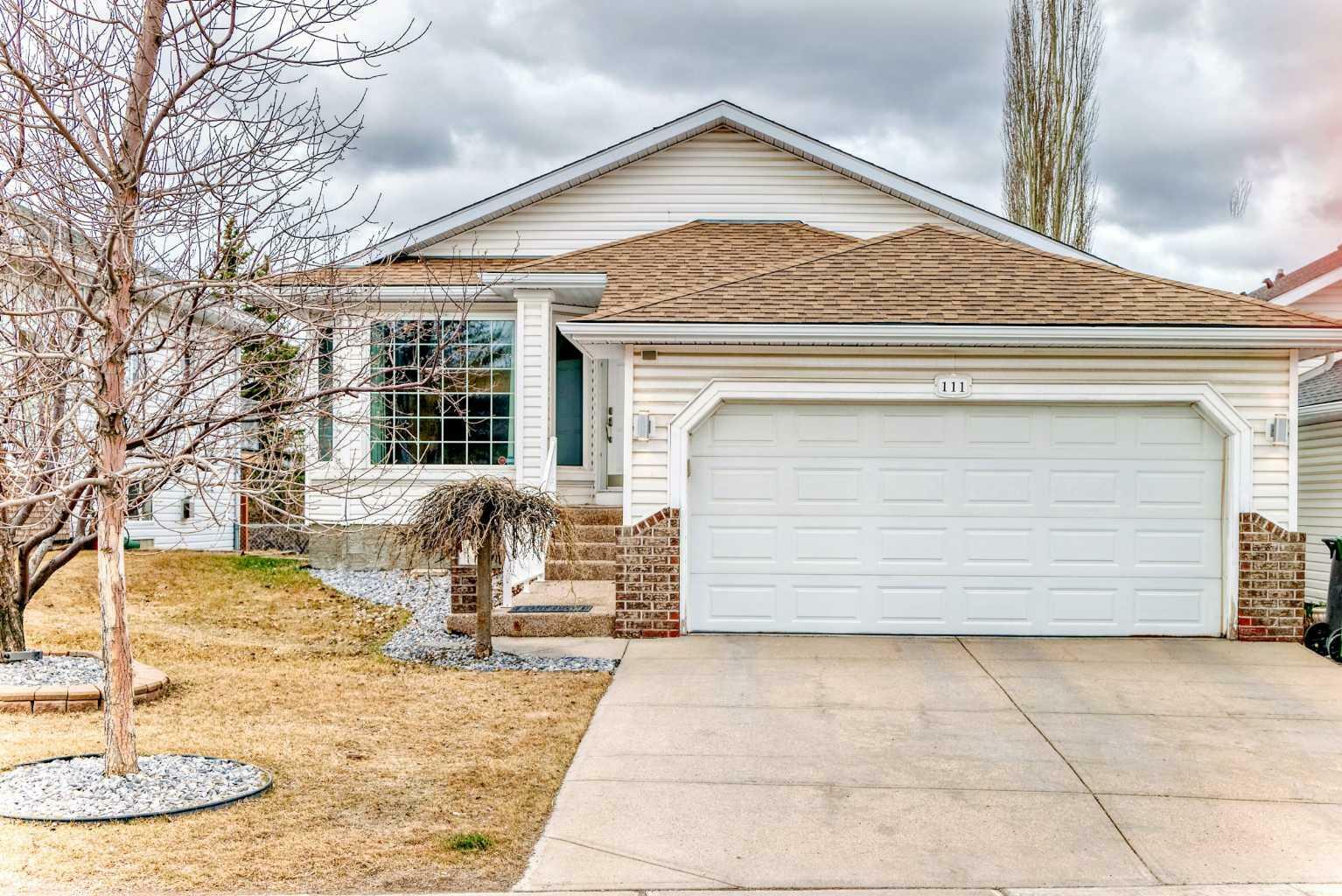 Property Photo: 111 Citadel Drive NW AB T3G 3V3