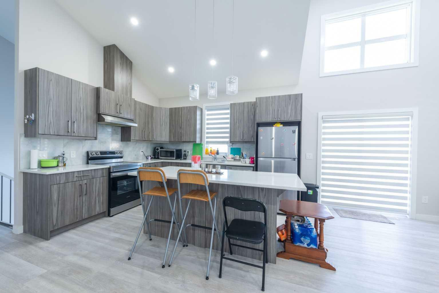 41 7 Avenue SE 3  High River AB T1V 1E9 photo