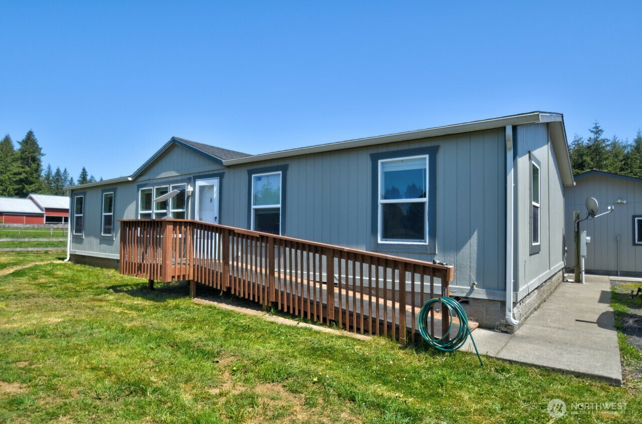 Property Photo: 117 Hewitt Road WA 98532