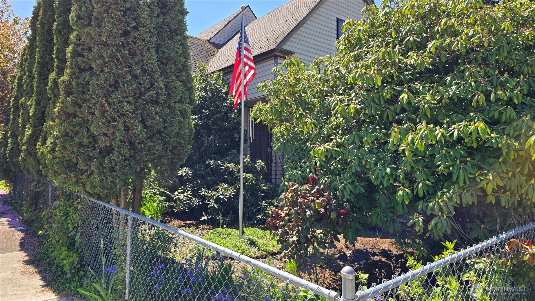 Property Photo: 3104 S 7th Street WA 98405