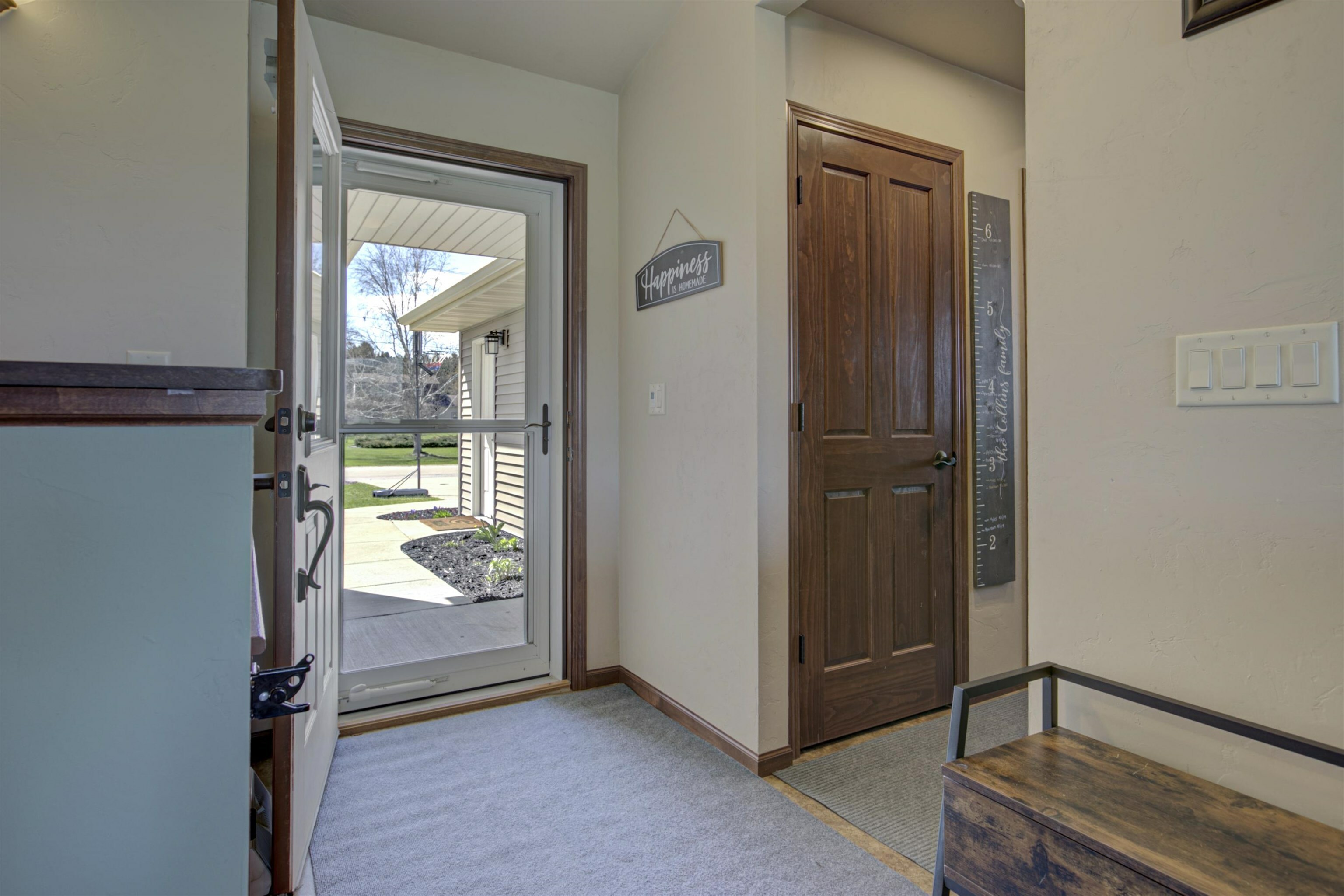 Property Photo:  274 N Hunter Street  WI 54923-9167 