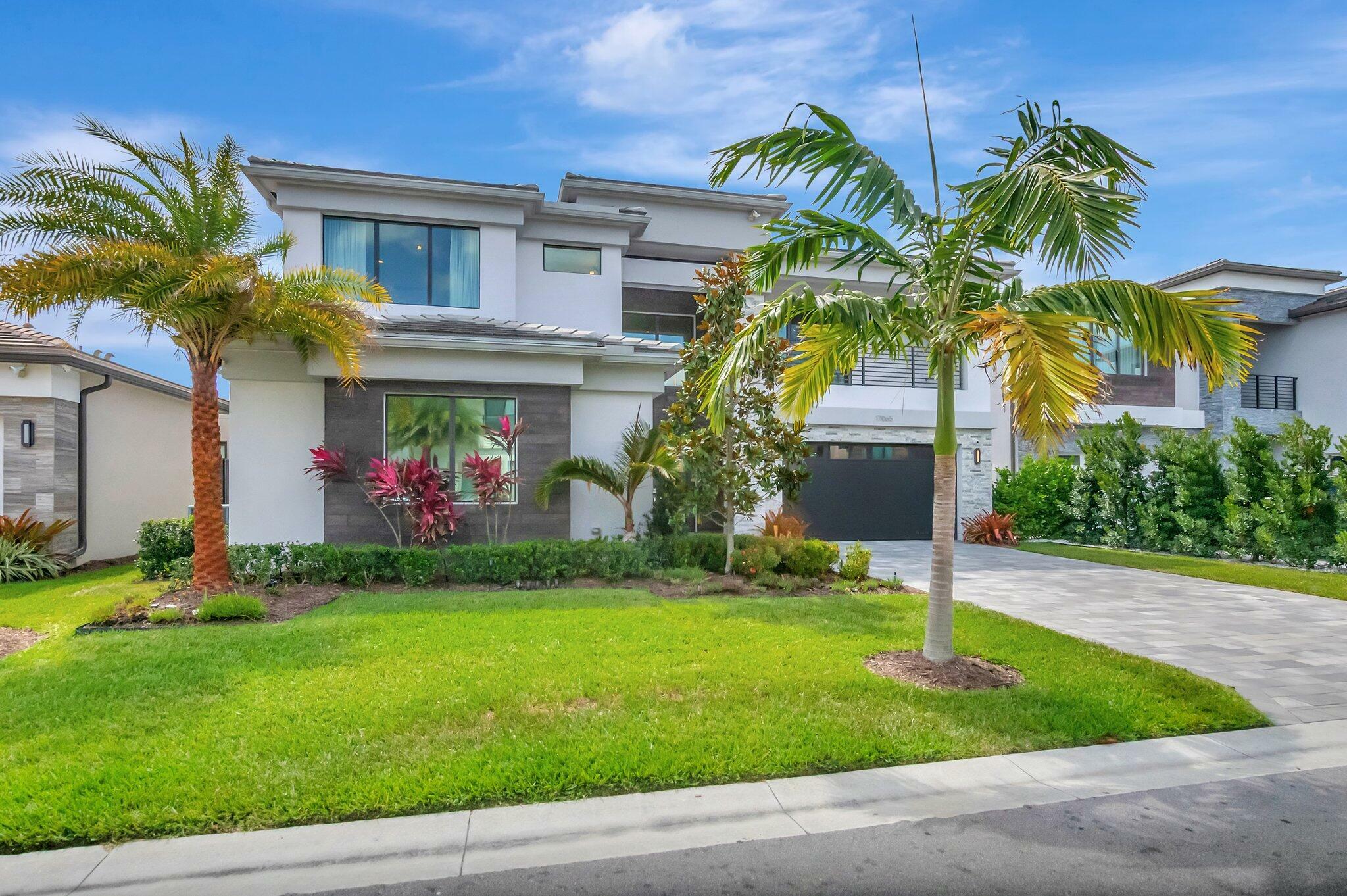 Property Photo: 17065 Rainbow Falls Trail FL 33496
