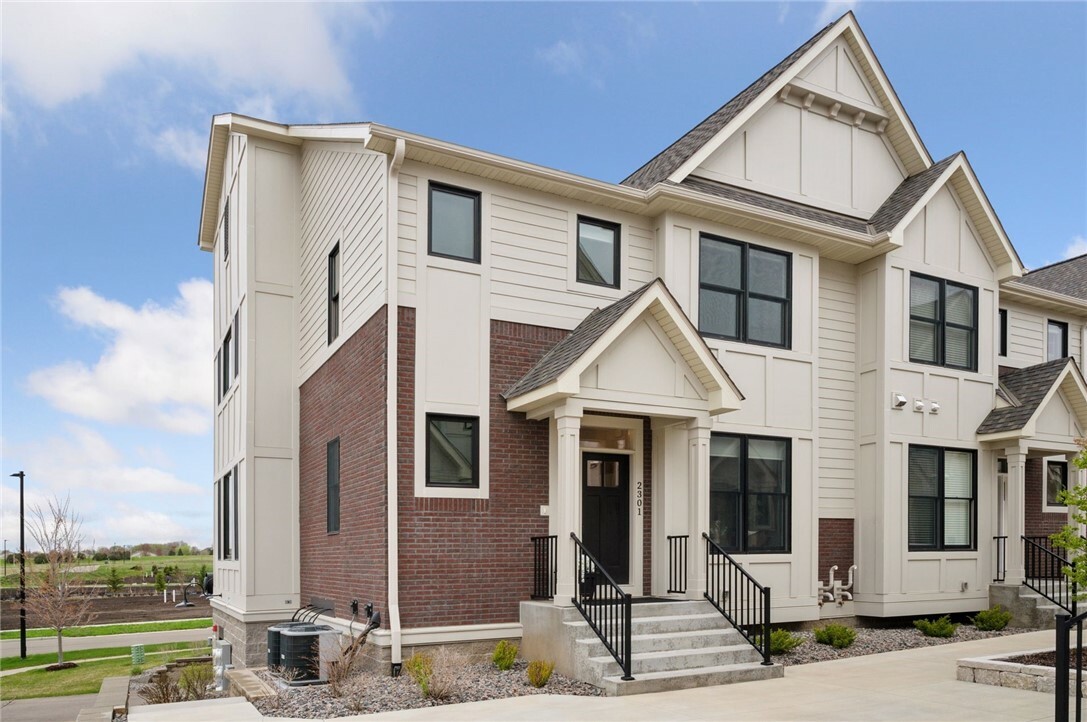 2301 Simply Living Lane  Hudson WI 54016 photo