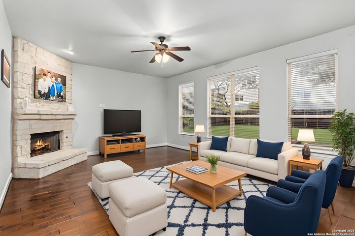 Property Photo: 25726 Willard Path TX 78261