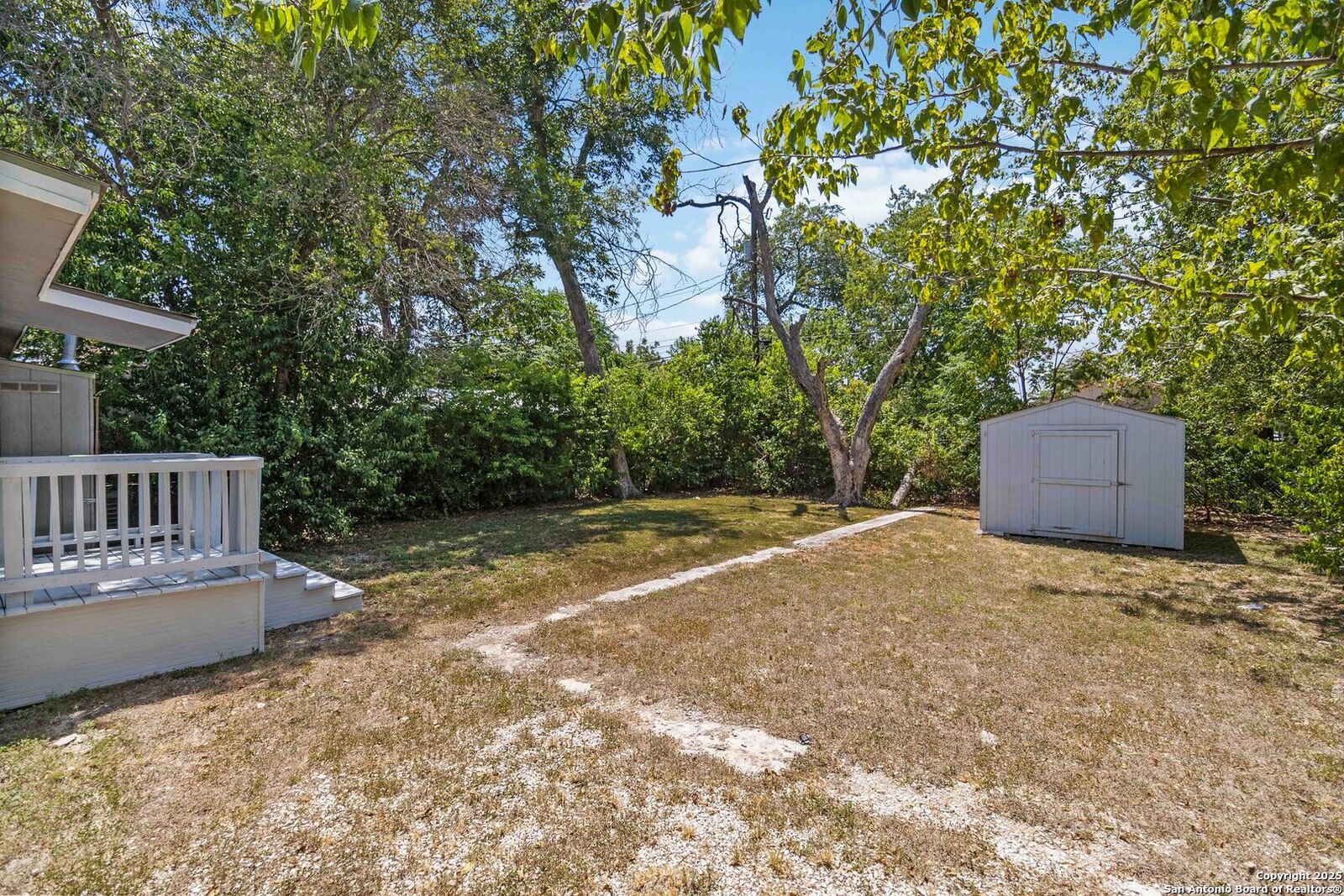 Property Photo:  1730 Thorain  TX 78201 