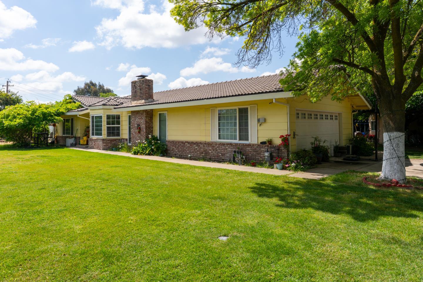 Property Photo: 2965 Dunn Road CA 95340