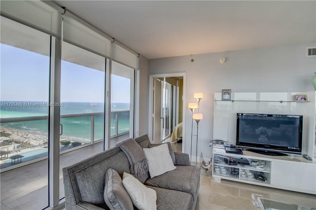 Property Photo: 1830 S Ocean Dr 1708 FL 33009
