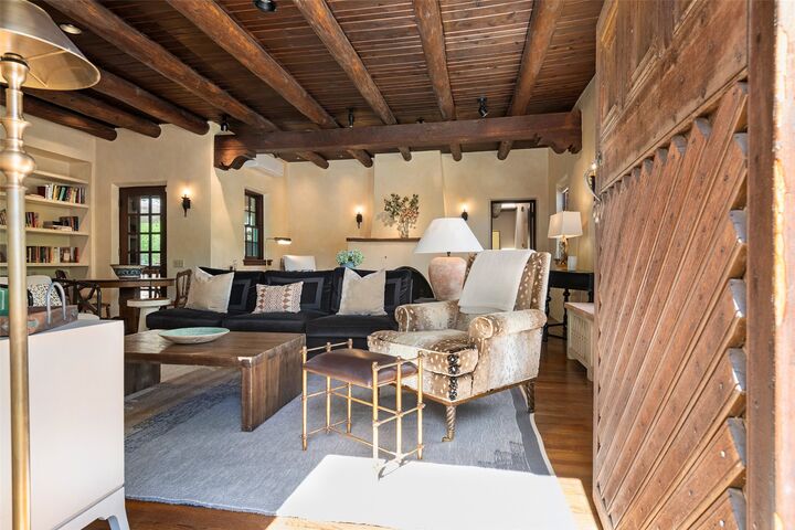 Property Photo: 614 E Alameda NM 87501