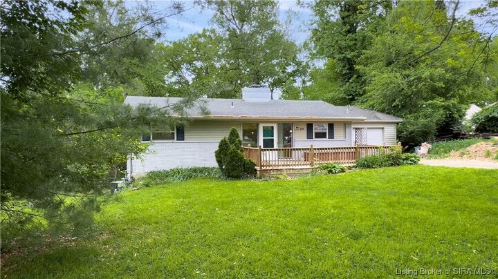 Property Photo:  211 N Oak Street  IN 47129 
