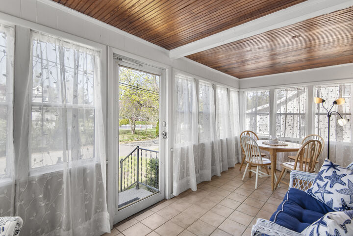 Property Photo:  11 Pent Road  CT 06443 