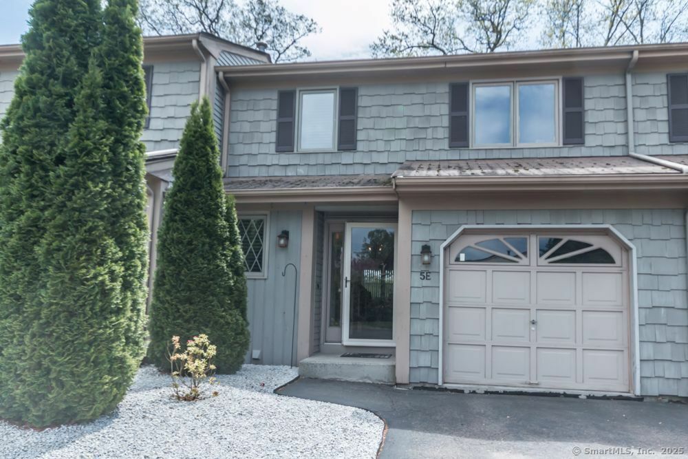 Property Photo: