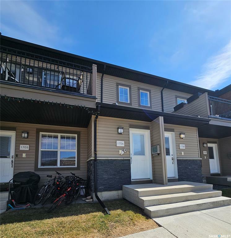 1015 Patrick Crescent 1706  Saskatoon SK S7W 0M4 photo