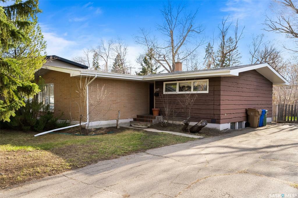 2515 Cross Place  Regina SK S4S 4C8 photo