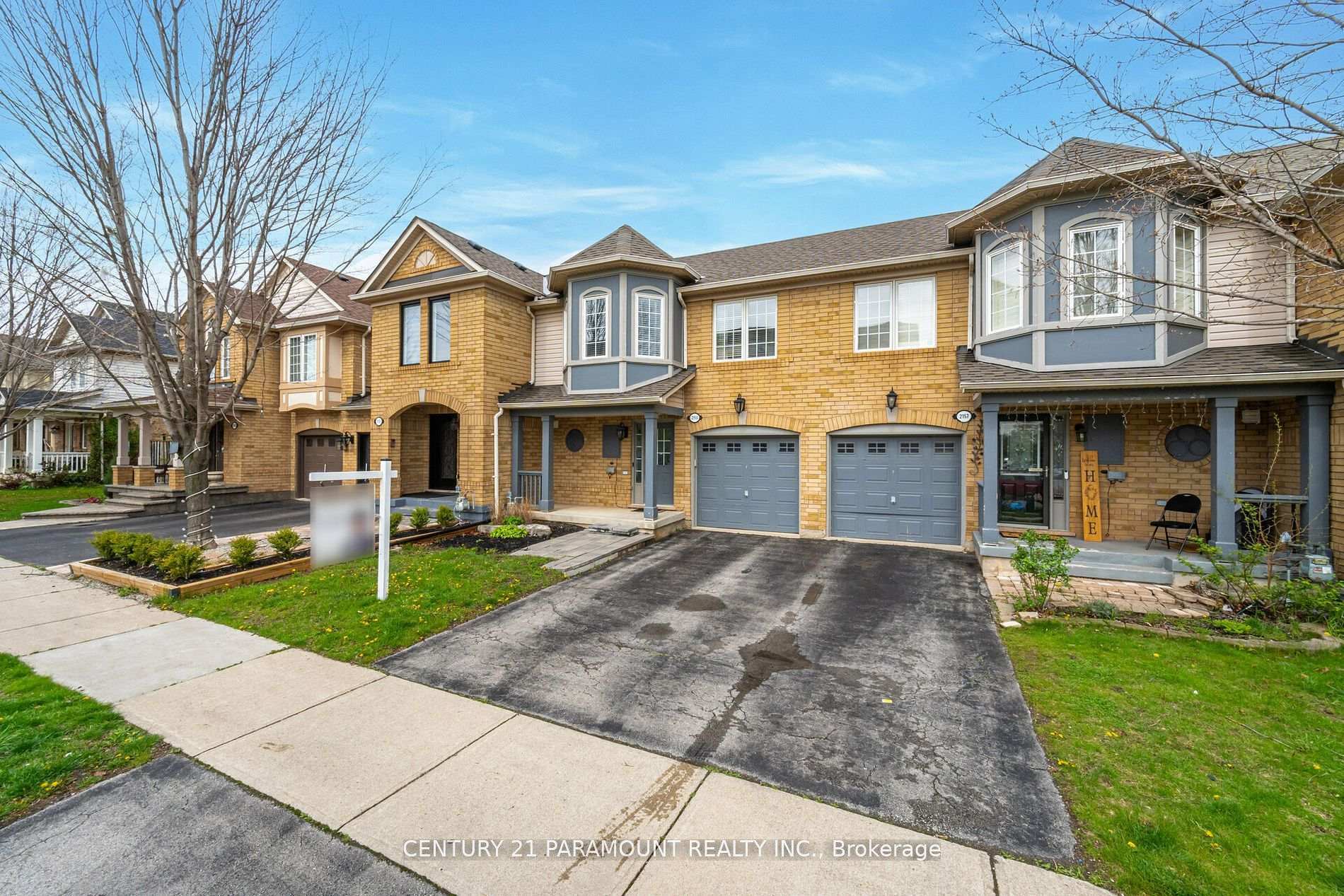 Property Photo: 2159 Baronwood Drive ON L6M 4S4