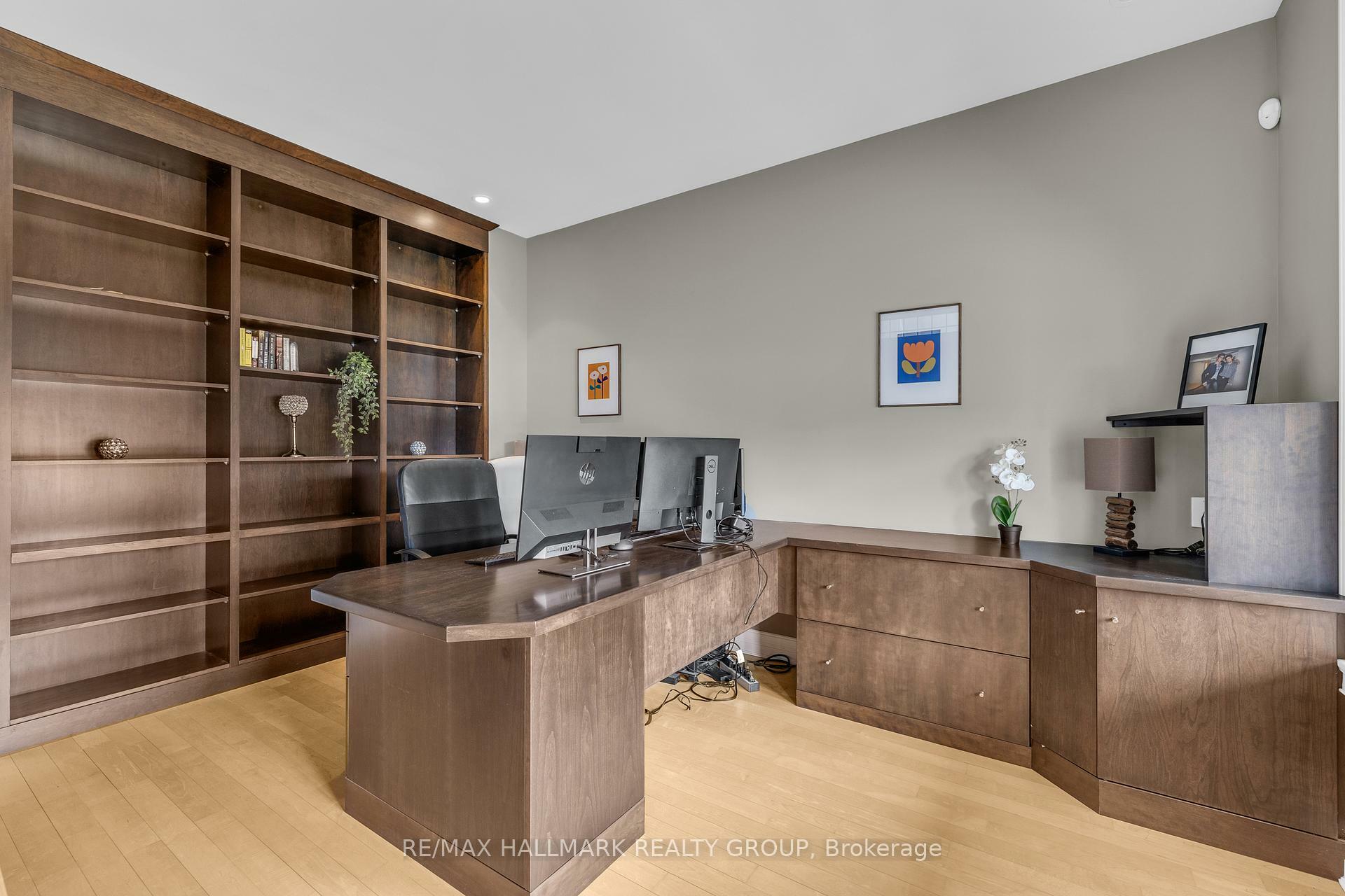 Photo de la propriété: 15 Marwood Court ON K2J 5G1