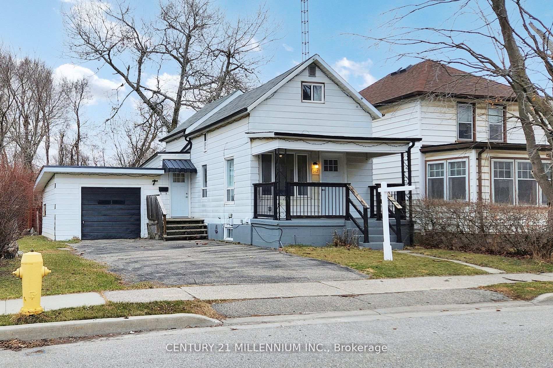 Property Photo: 142 Annis Street ON L1H 3P4