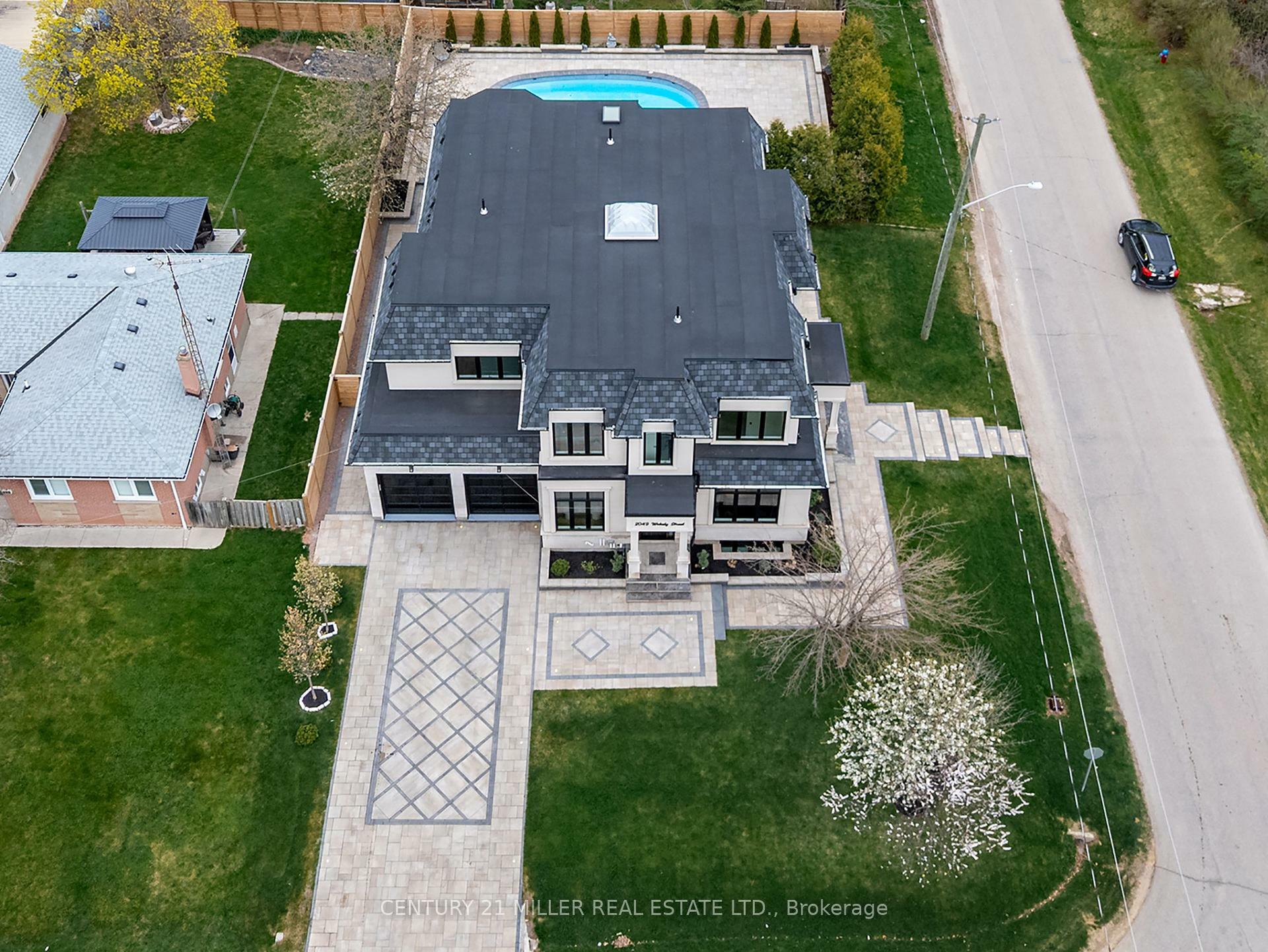 Photo de la propriété: 2049 Wakely Street ON L6L 2K3